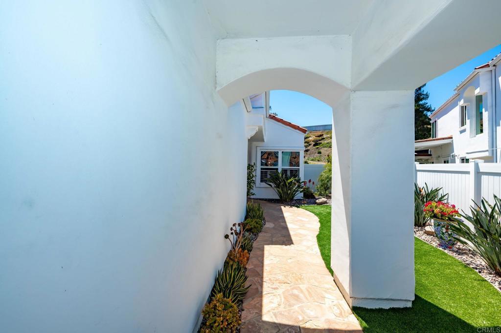 4939 Tilos Way Oceanside, CA 92056 - Photo 9 of 49