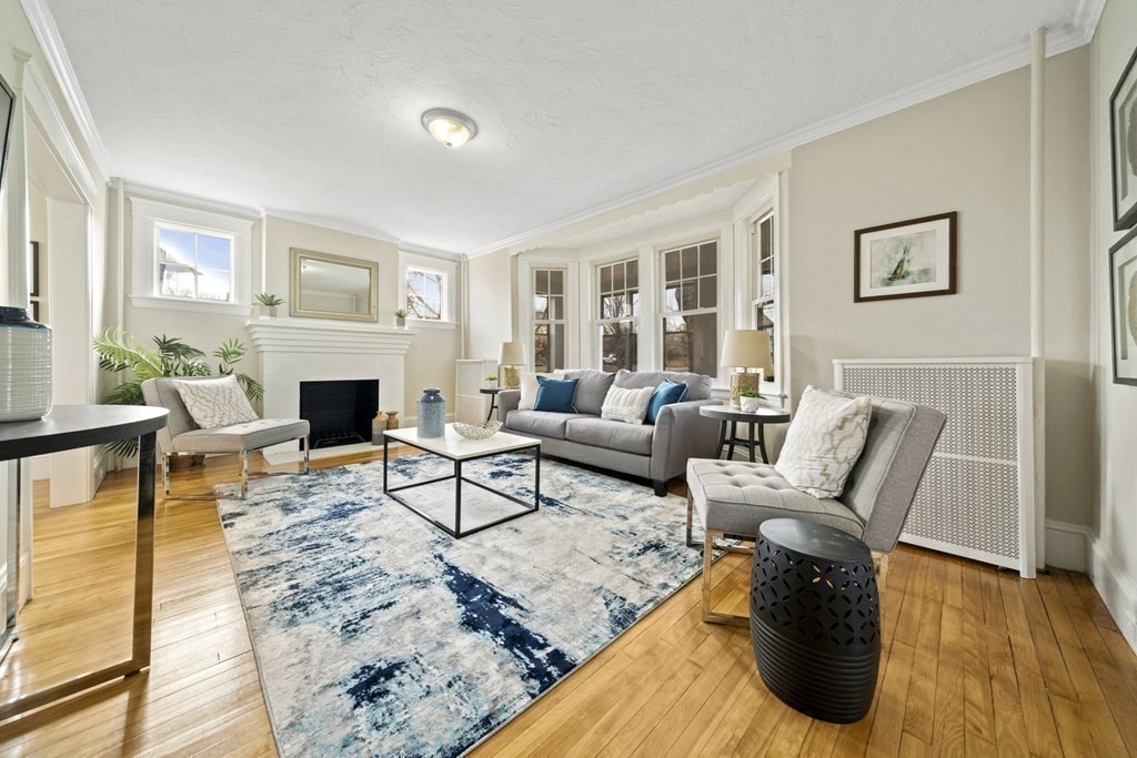 83 Bay State Road Worcester, MA 01606 - Photo 3 of 42