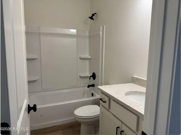 $213,999 | 204 Willowbend Way, Broussard, LA 70518