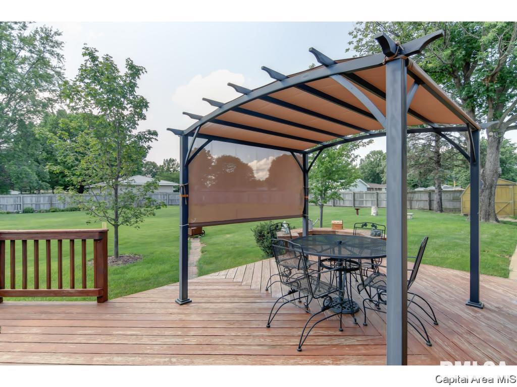 409 Springfield Road Athens, IL 62613 - Photo 29 of 36 Gallery Image 29