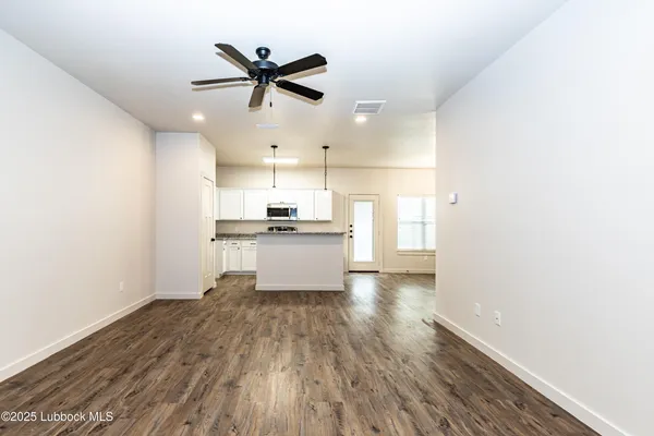 $1,400 | 2527 138th Street, Lubbock, TX 79423