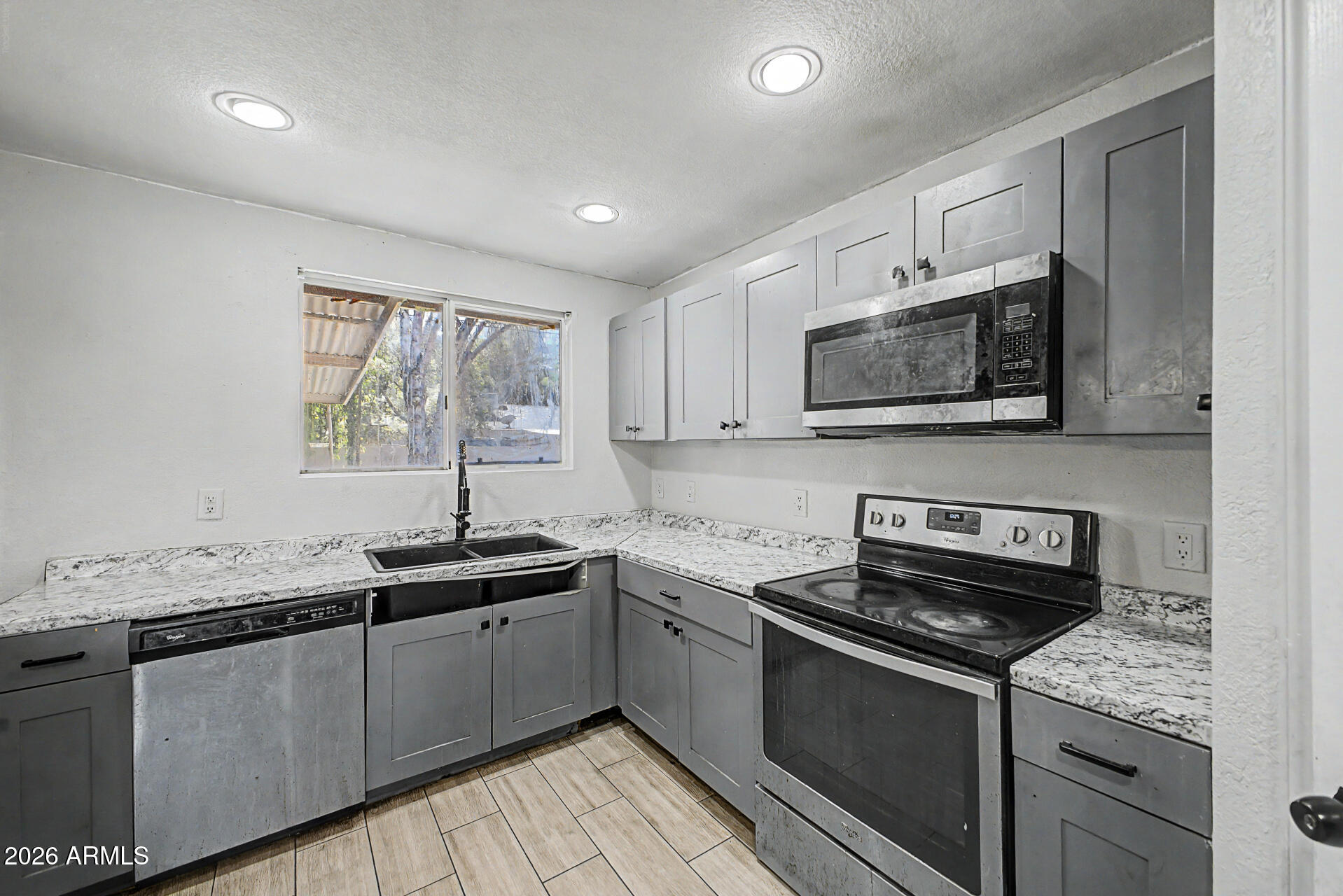 4727 West Osborn Road Phoenix, AZ 85031 - Photo 14 of 34 12-Osborn