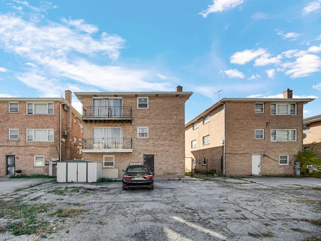 a car parked in front of a house