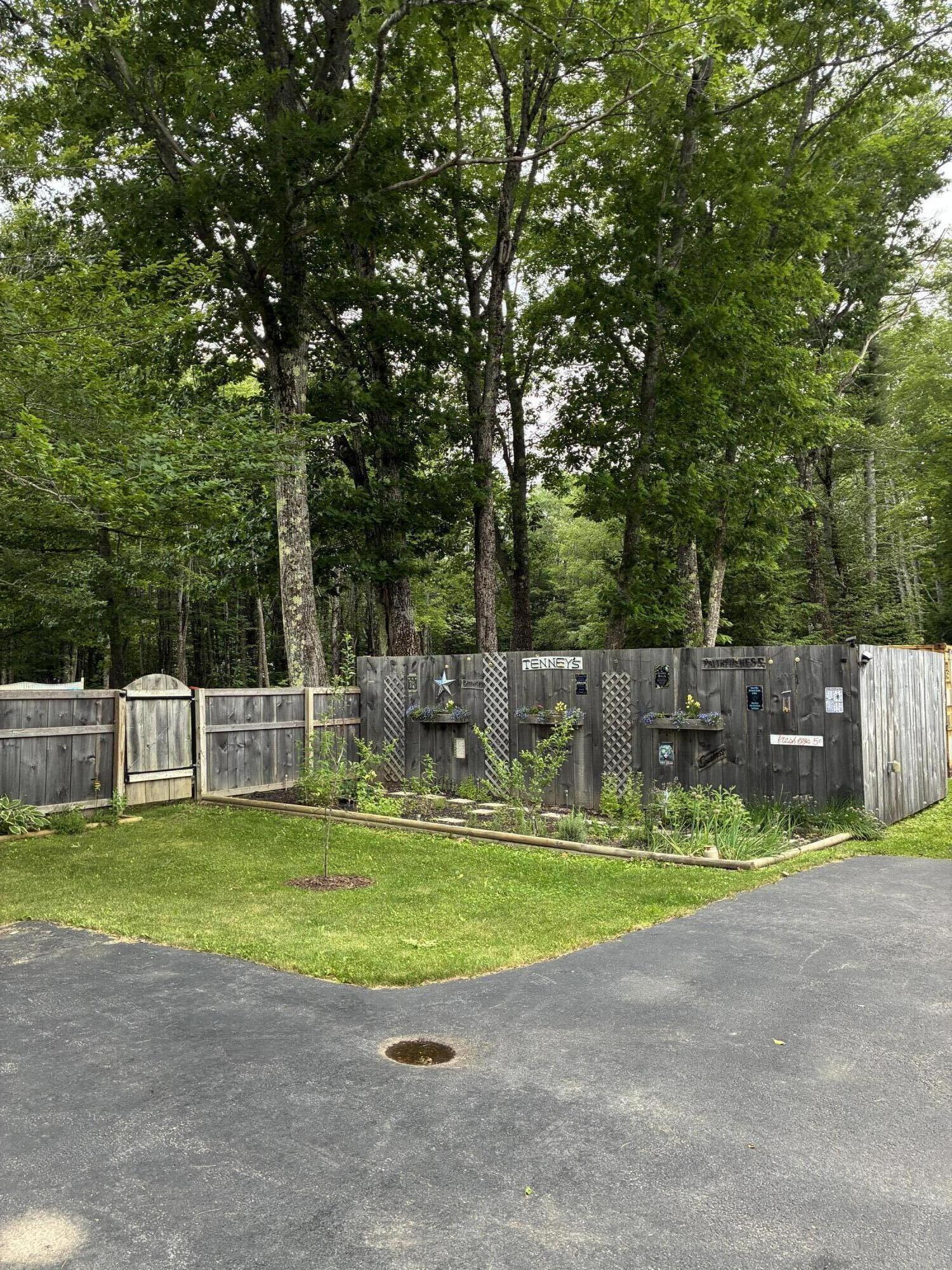 231 Marston Road Gardiner, ME 04345 - Photo 6 of 23 IMG_6529