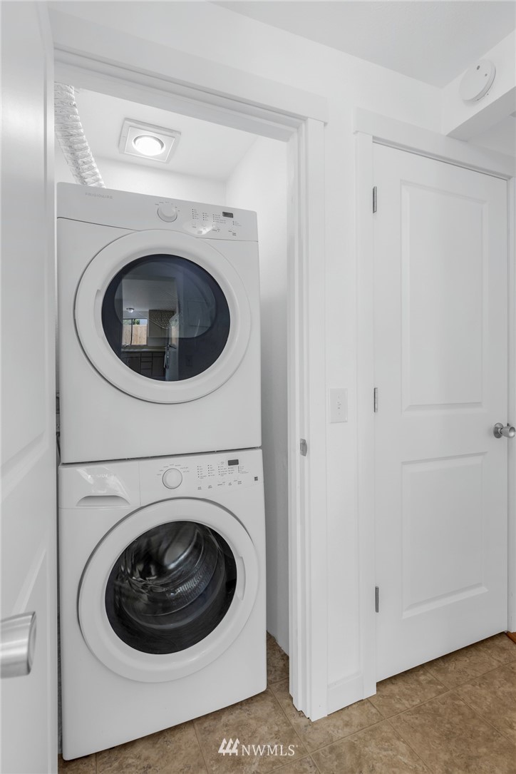 20512 Filbert Drive Bothell, WA 98012 - Photo 12 of 27 a utility room with dryer and washer