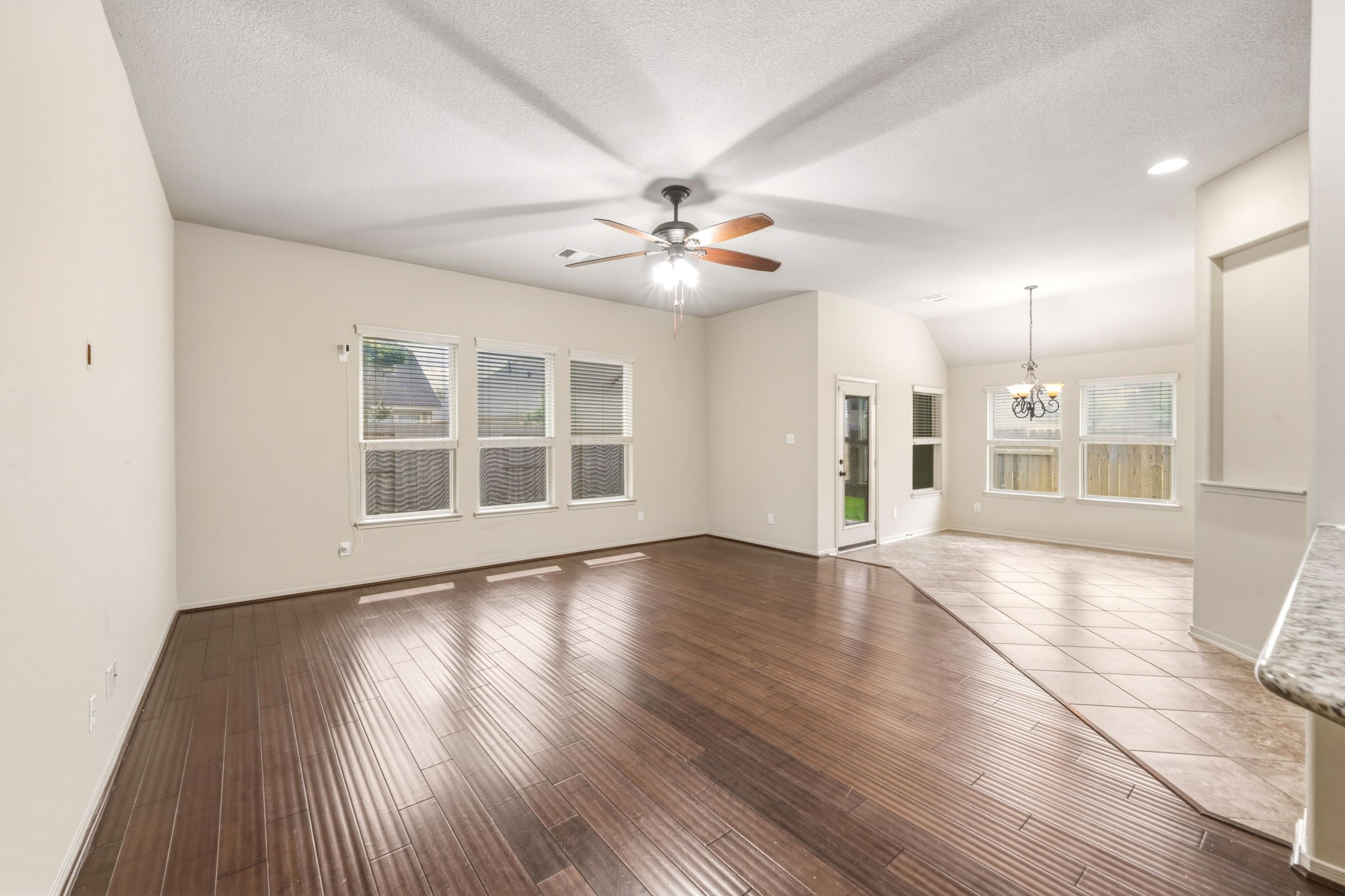 15919 Walnut Shores Drive Houston, TX 77044 - Photo 16 of 36