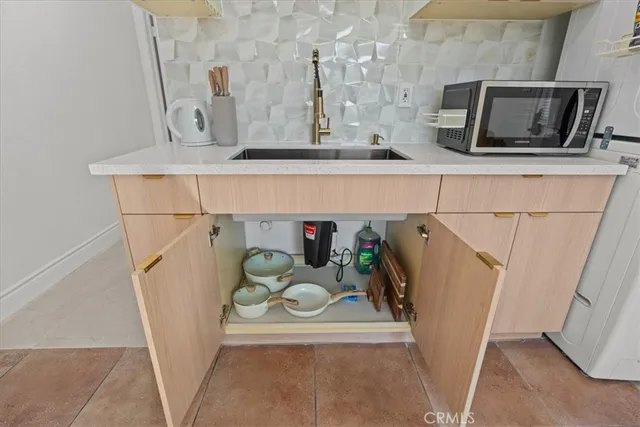 a view of walk in closet