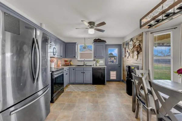 $265,000 | 555 Live Oak Drive, Bertram, TX 78605