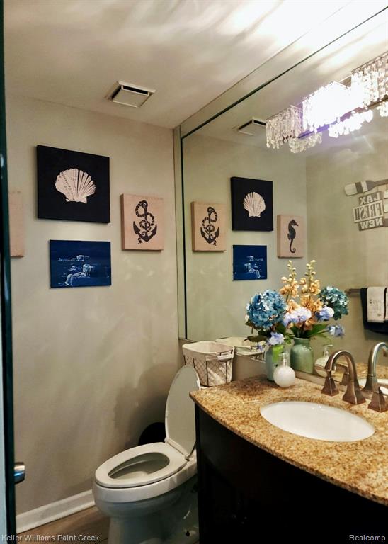 1811 Henbert Road West Bloomfield, MI 48324 - Photo 8 of 54 Gallery Image 8