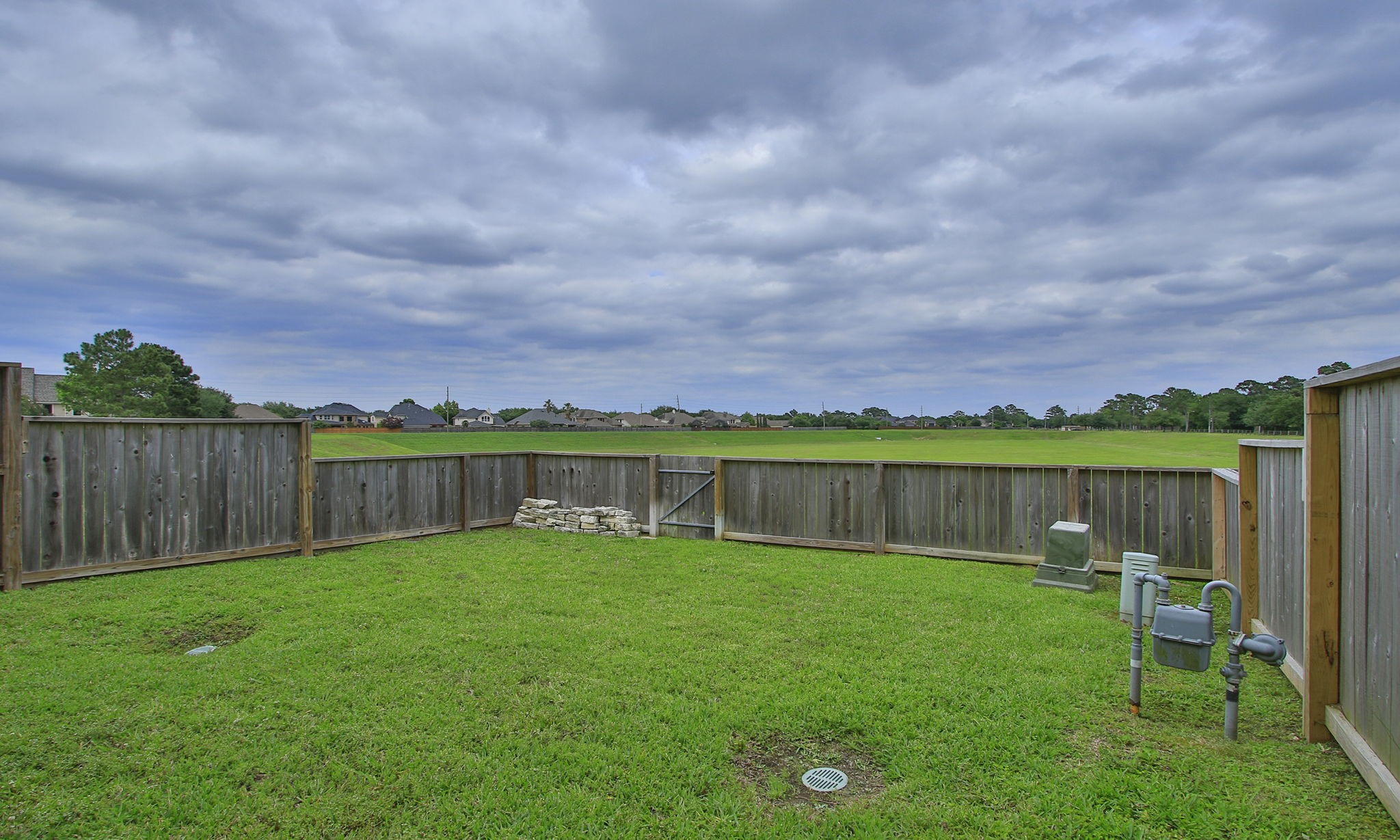 10516 Primo Place Spring, TX 77379 - Photo 28 of 34 Tis is the yard for this property.