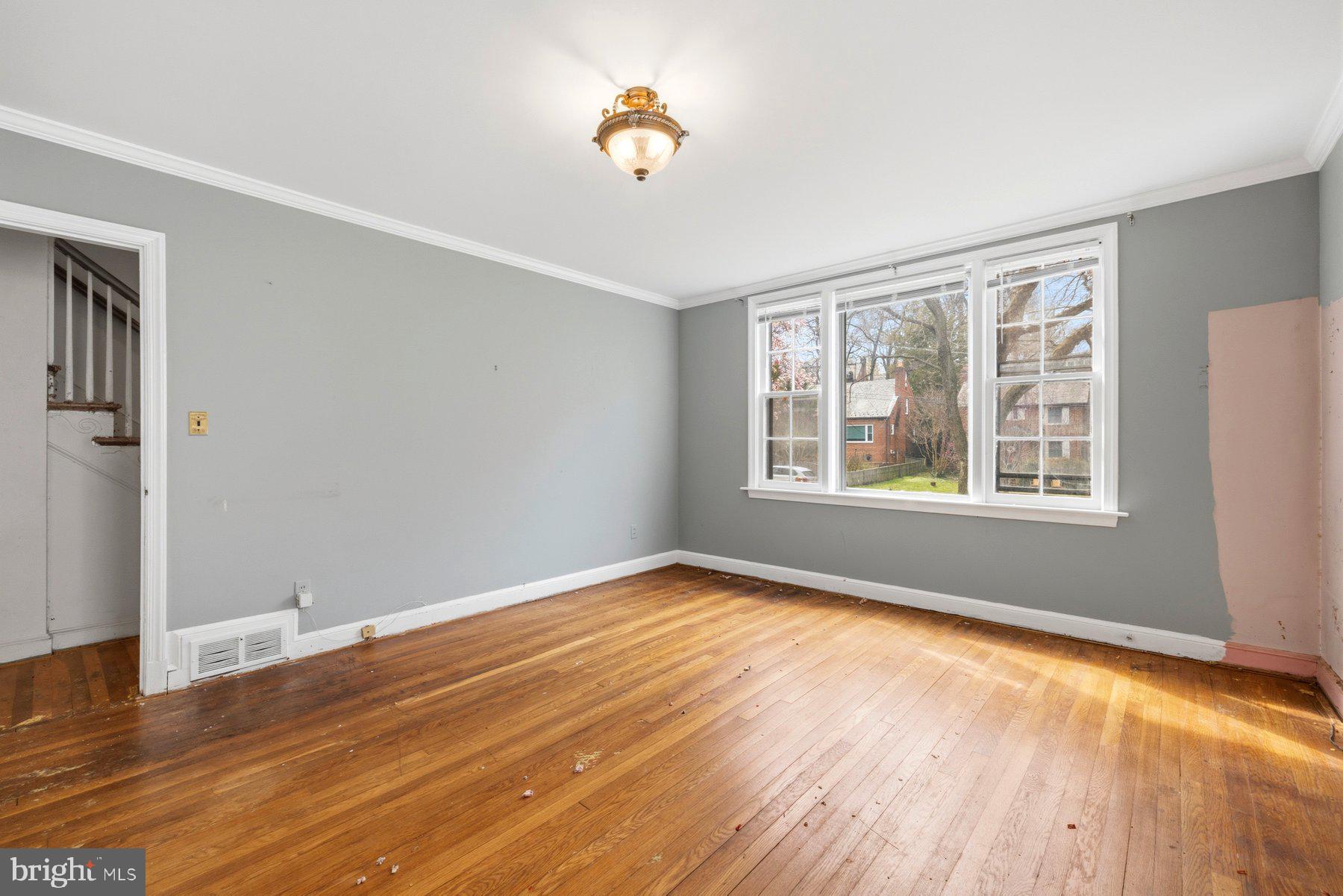 1327 Leegate Road Northwest Washington, DC 20012 - Photo 17 of 38