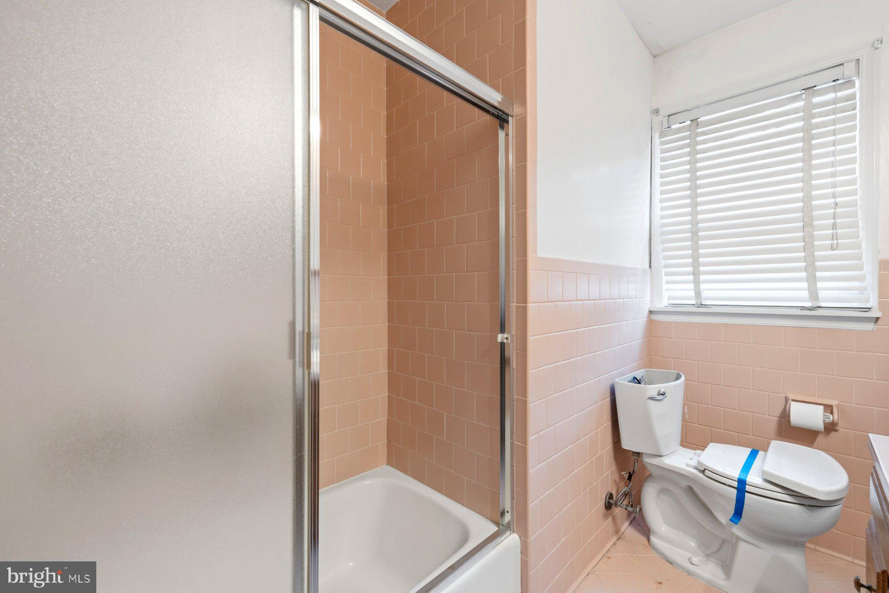 1327 Leegate Road Northwest Washington, DC 20012 - Photo 26 of 38