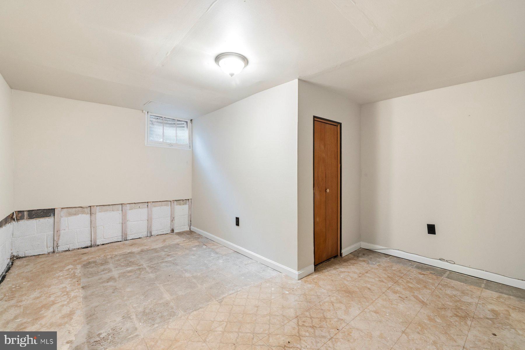 1327 Leegate Road Northwest Washington, DC 20012 - Photo 32 of 38