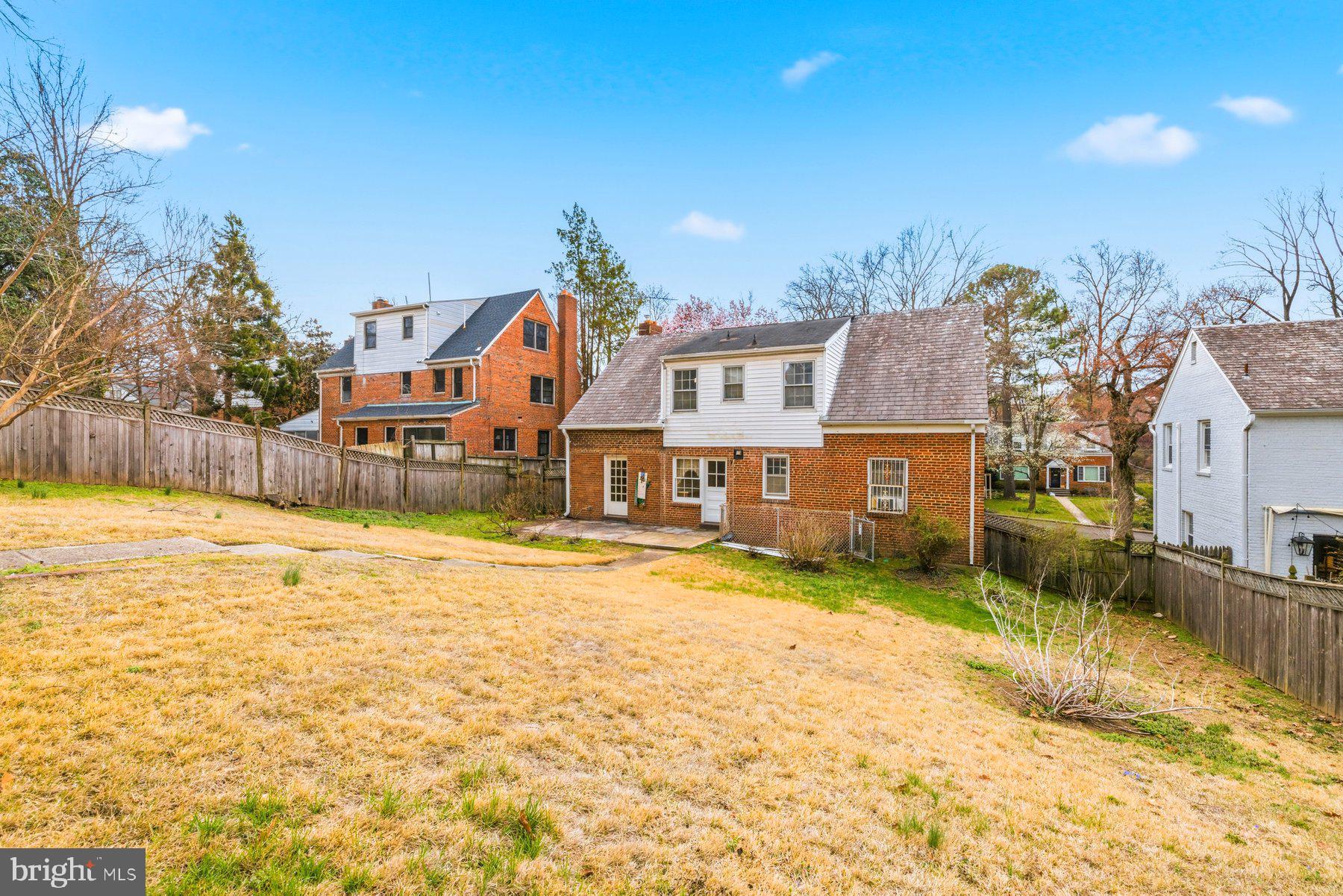 1327 Leegate Road Northwest Washington, DC 20012 - Photo 38 of 38