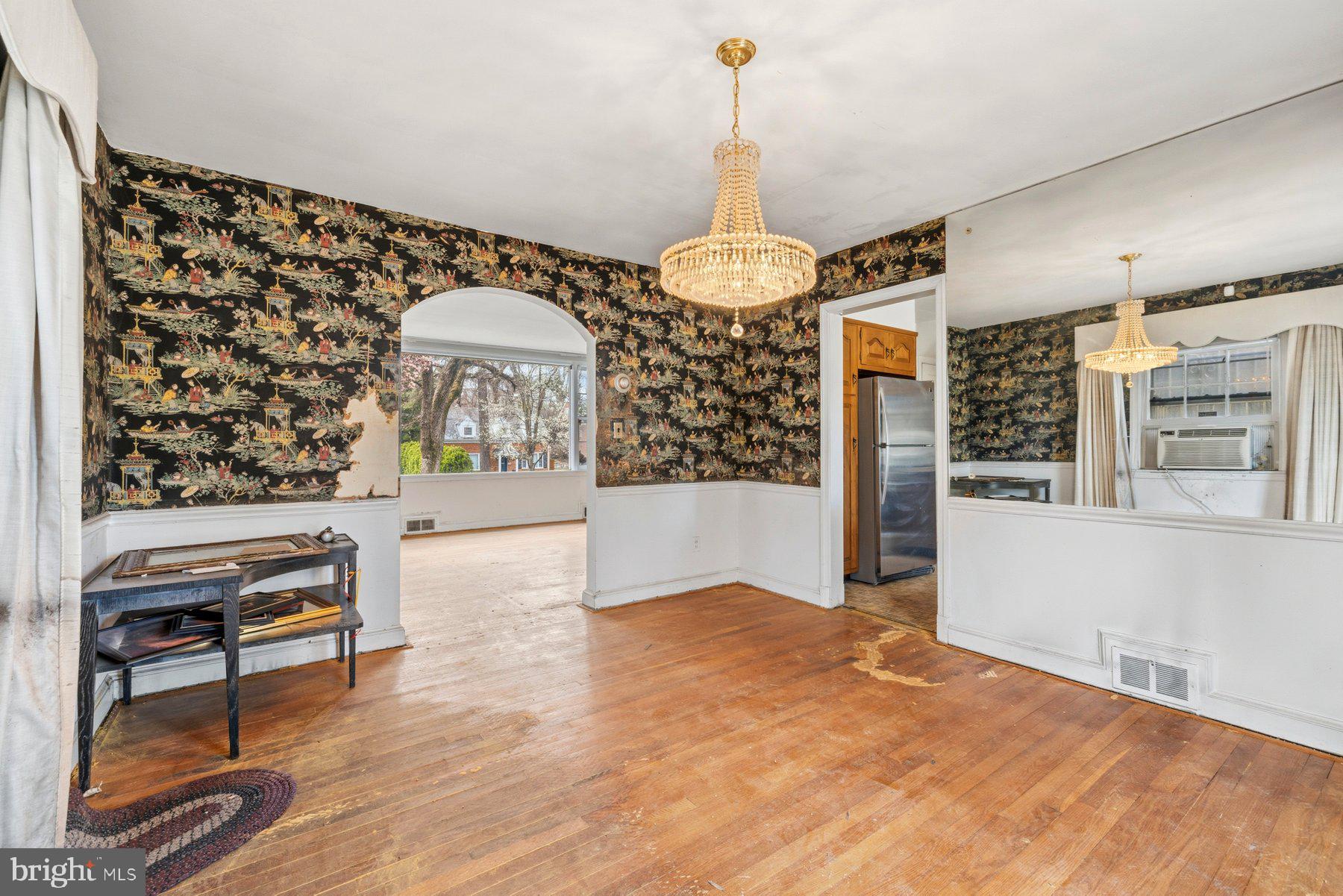 1327 Leegate Road Northwest Washington, DC 20012 - Photo 7 of 38