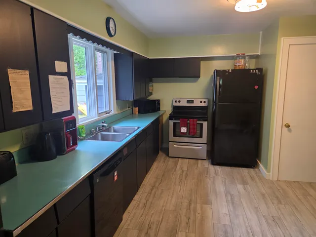 $209,900 | 125 Connecticut Avenue, Millinocket, ME 04462