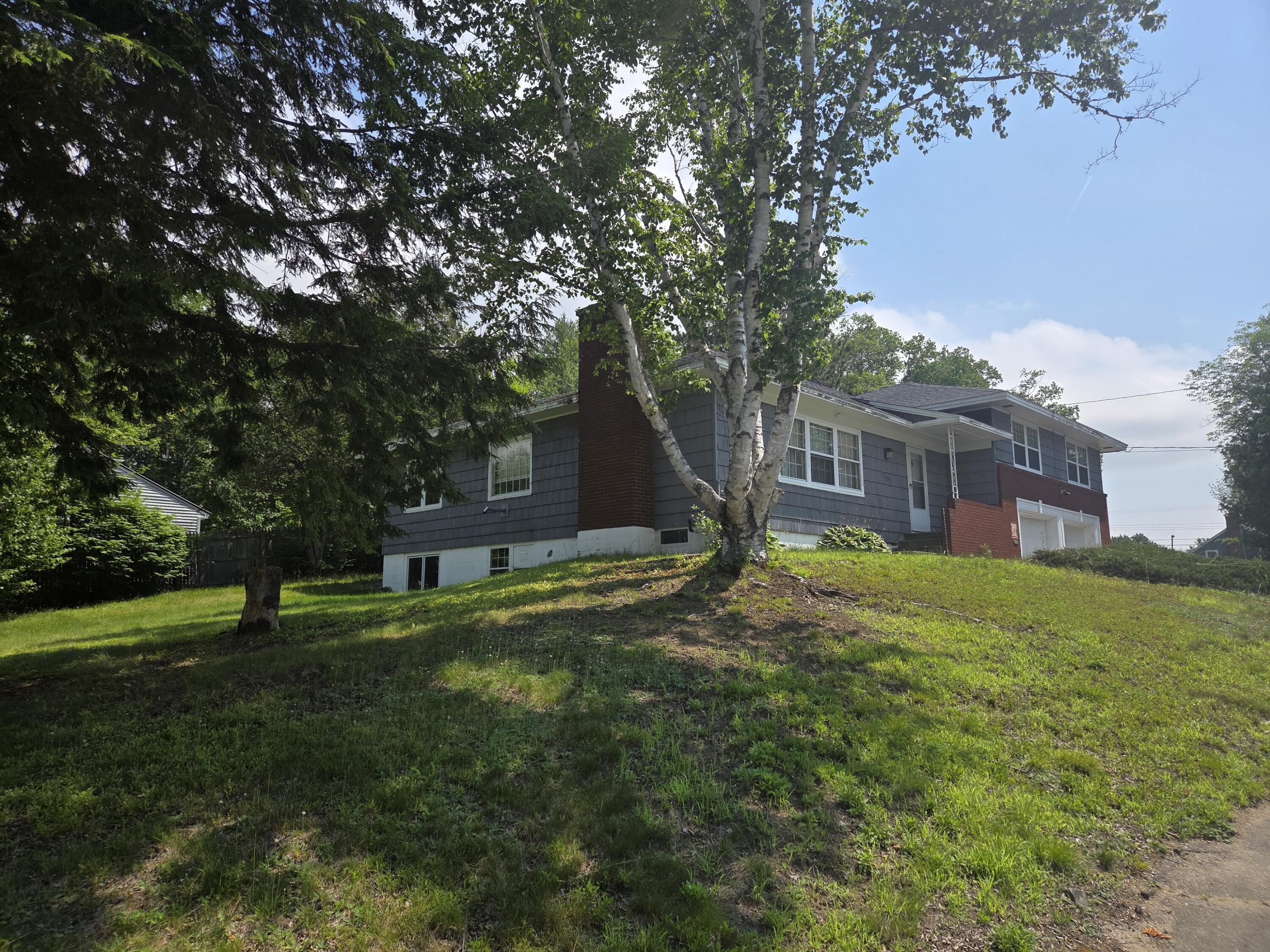 125 Connecticut Avenue Millinocket, ME 04462 - Photo 2 of 61 1000009117
