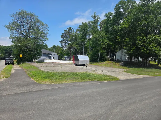 $209,900 | 125 Connecticut Avenue, Millinocket, ME 04462