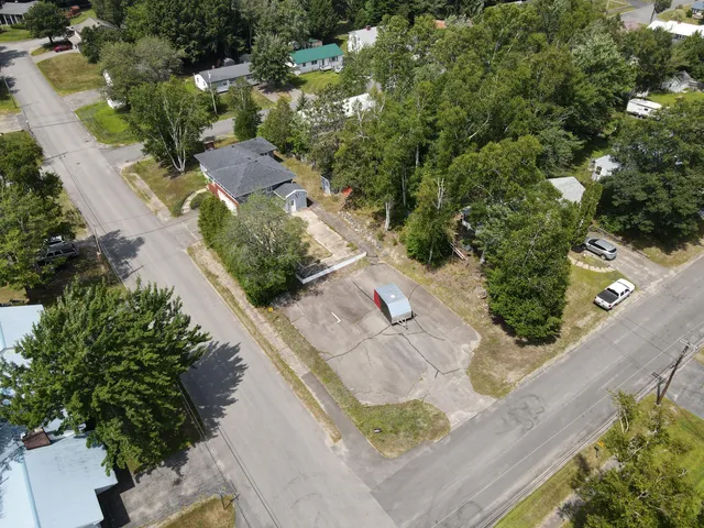 $209,900 | 125 Connecticut Avenue, Millinocket, ME 04462