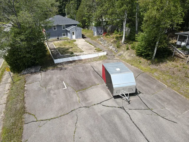 $209,900 | 125 Connecticut Avenue, Millinocket, ME 04462