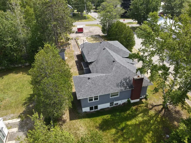 $209,900 | 125 Connecticut Avenue, Millinocket, ME 04462