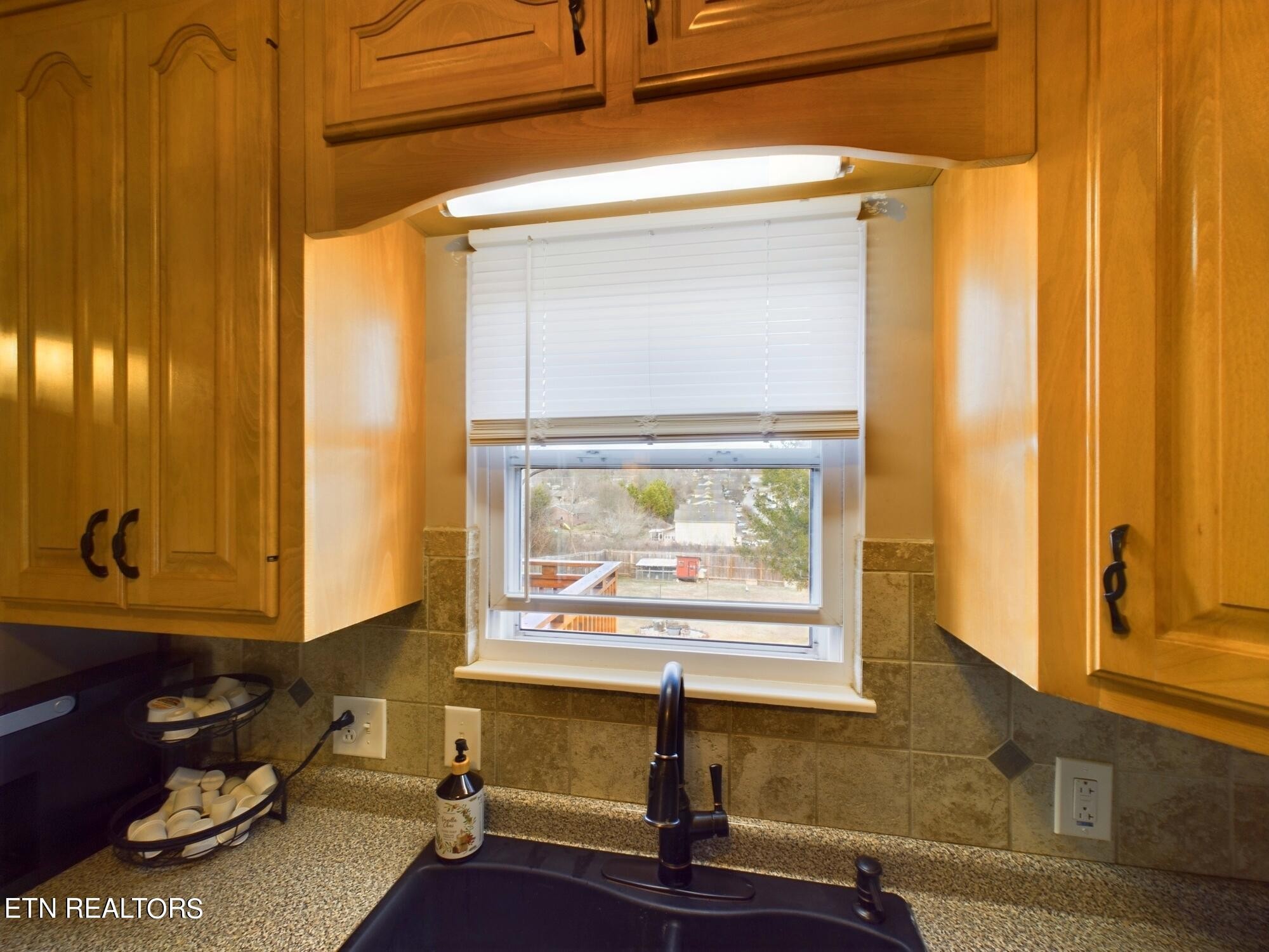 7732 Cranley Road Powell, TN 37849 - Photo 12 of 57 Gallery Image 12