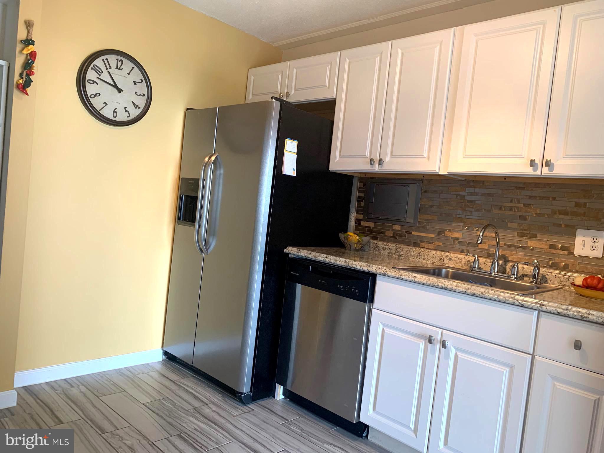 1836 Metzerott Road, Unit 1706 Adelphi, MD 20783 - Photo 16 of 44 BEAUTIFUL BLACKSPLASH