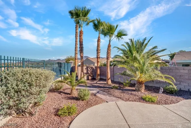 $2,995 | 3047 VÃa Del Corso, Henderson, NV 89052
