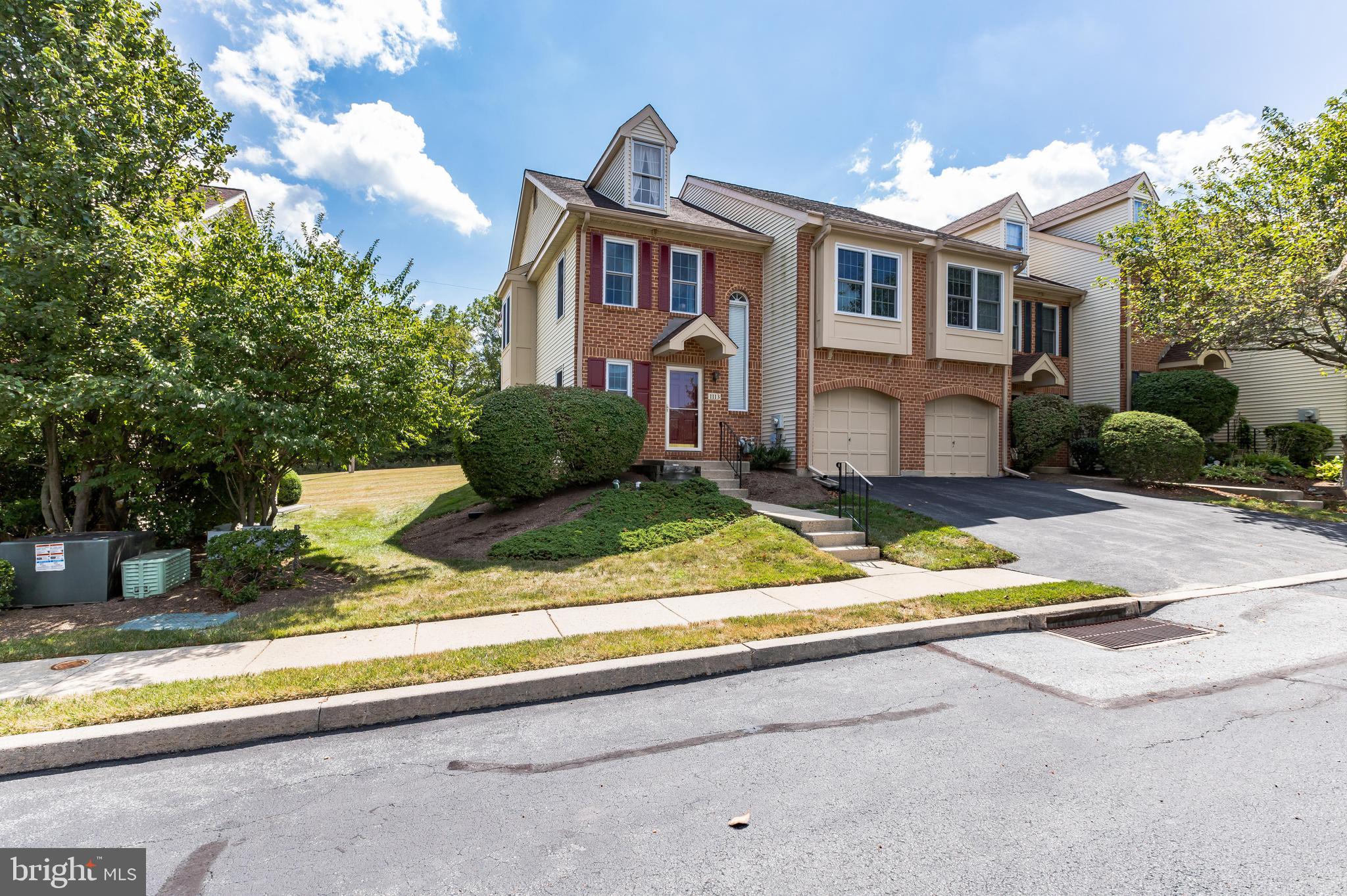 1113 Peter Grubb Drive Phoenixville, PA 19460 - Photo 3 of 39