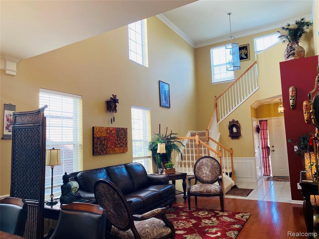 28113 Declaration Drive Novi, MI 48377 - Photo 3 of 25