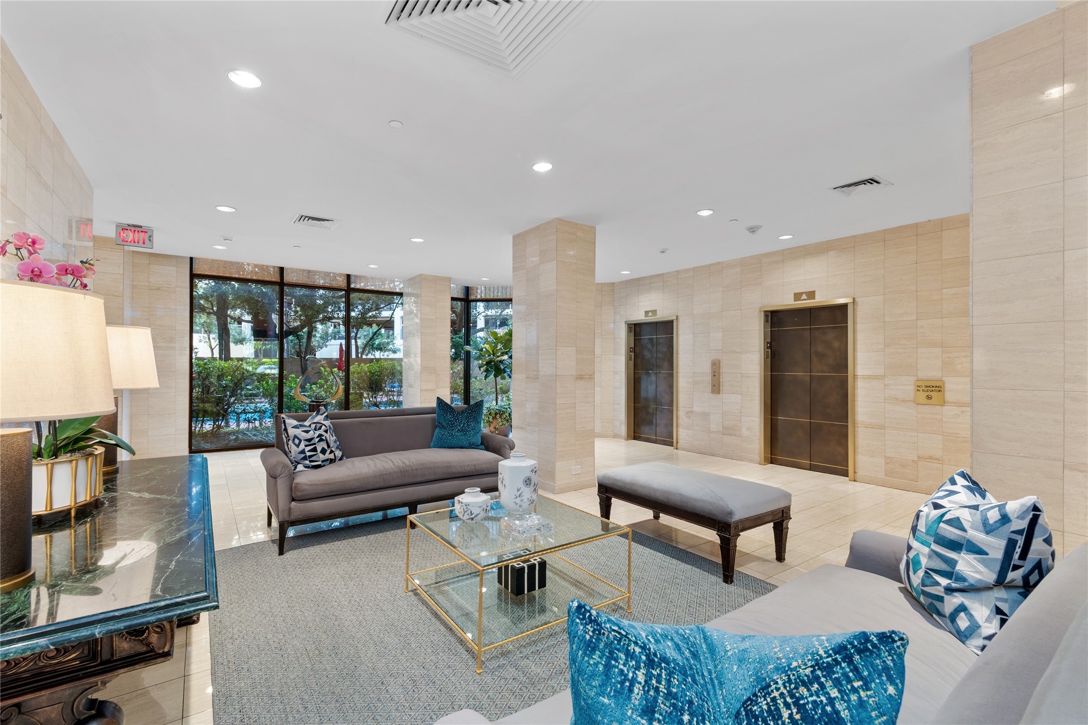 14 Greenway Plaza, Unit 23N Houston, TX 77046 - Photo 25 of 26 a living room with furniture and a large window