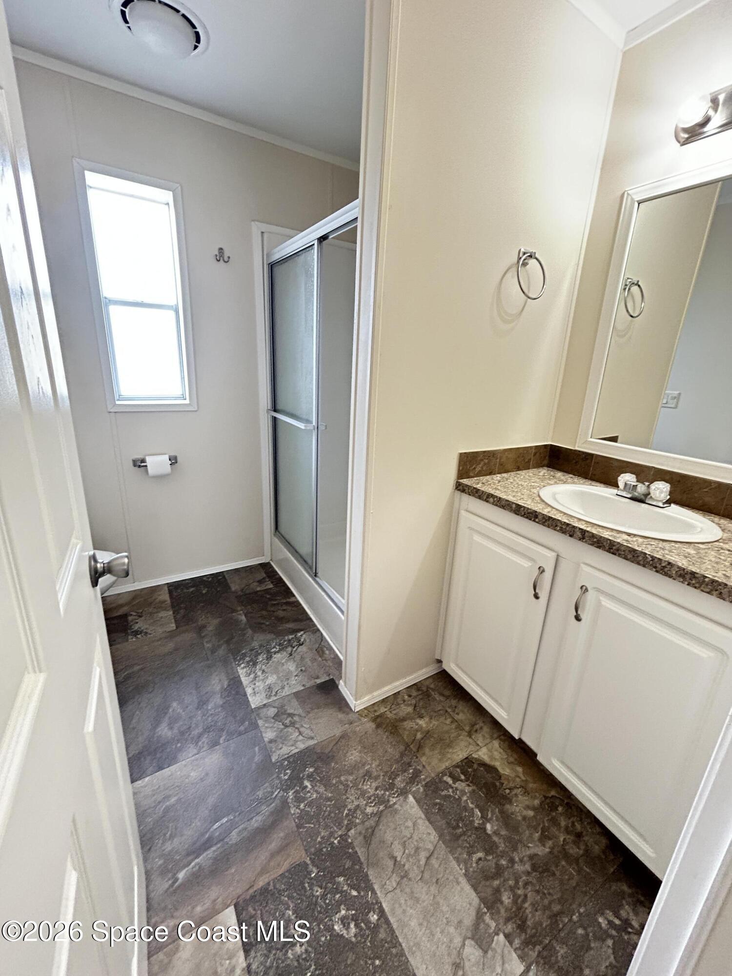 117 Lewis Street Edgewater, FL 32141 - Photo 16 of 26 PrimaryBathRm
