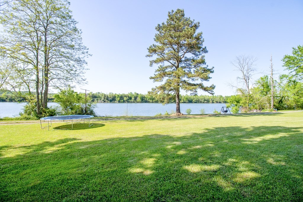550 Layman Circle Decatur, TN 37322 - Photo 8 of 64 Gallery Image 8