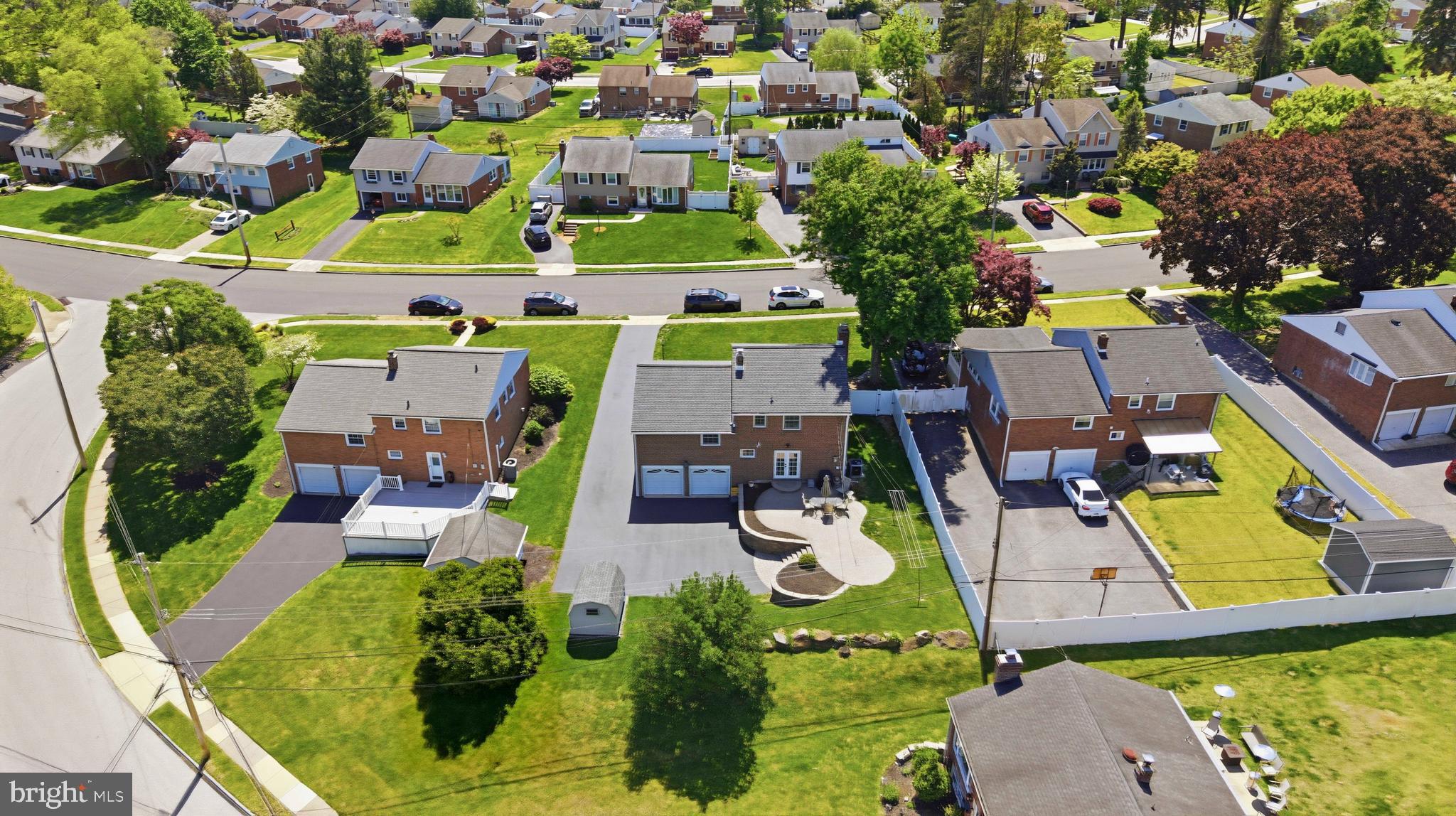 447 Maddock Road Springfield, PA 19064 - Photo 42 of 42 an aerial view of multiple houses with yard