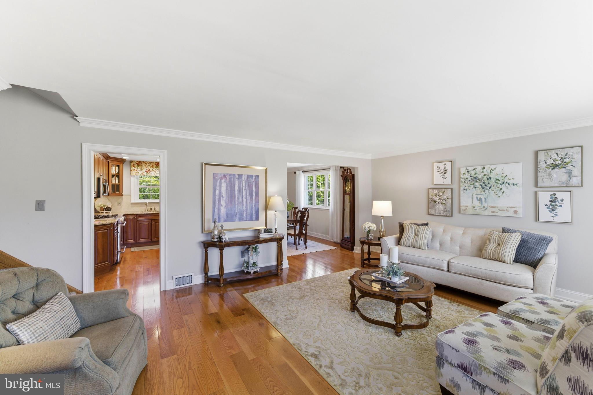 447 Maddock Road Springfield, PA 19064 - Photo 6 of 42 a living room with furniture and wooden floor