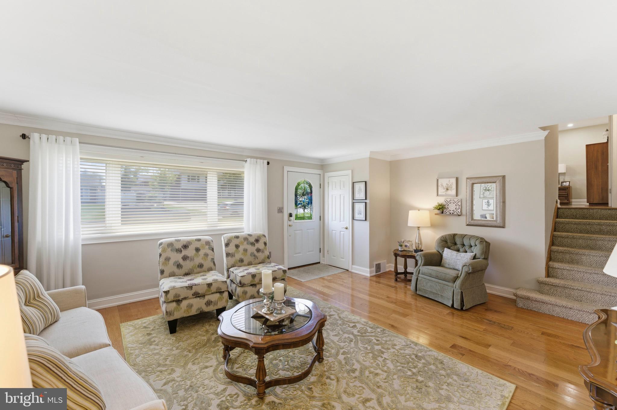447 Maddock Road Springfield, PA 19064 - Photo 8 of 42 a living room with furniture and a window