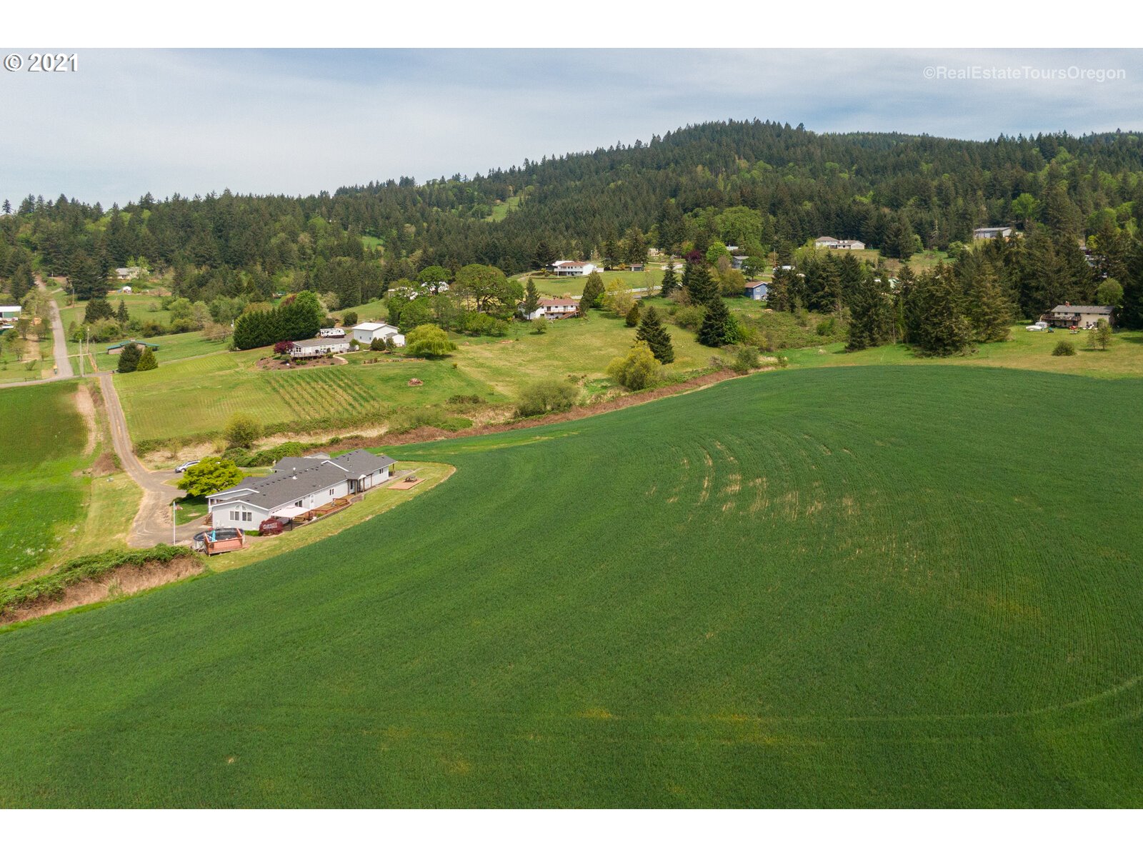 40640 Southwest Lasalle Road Gaston, OR 97119 - Photo 31 of 32