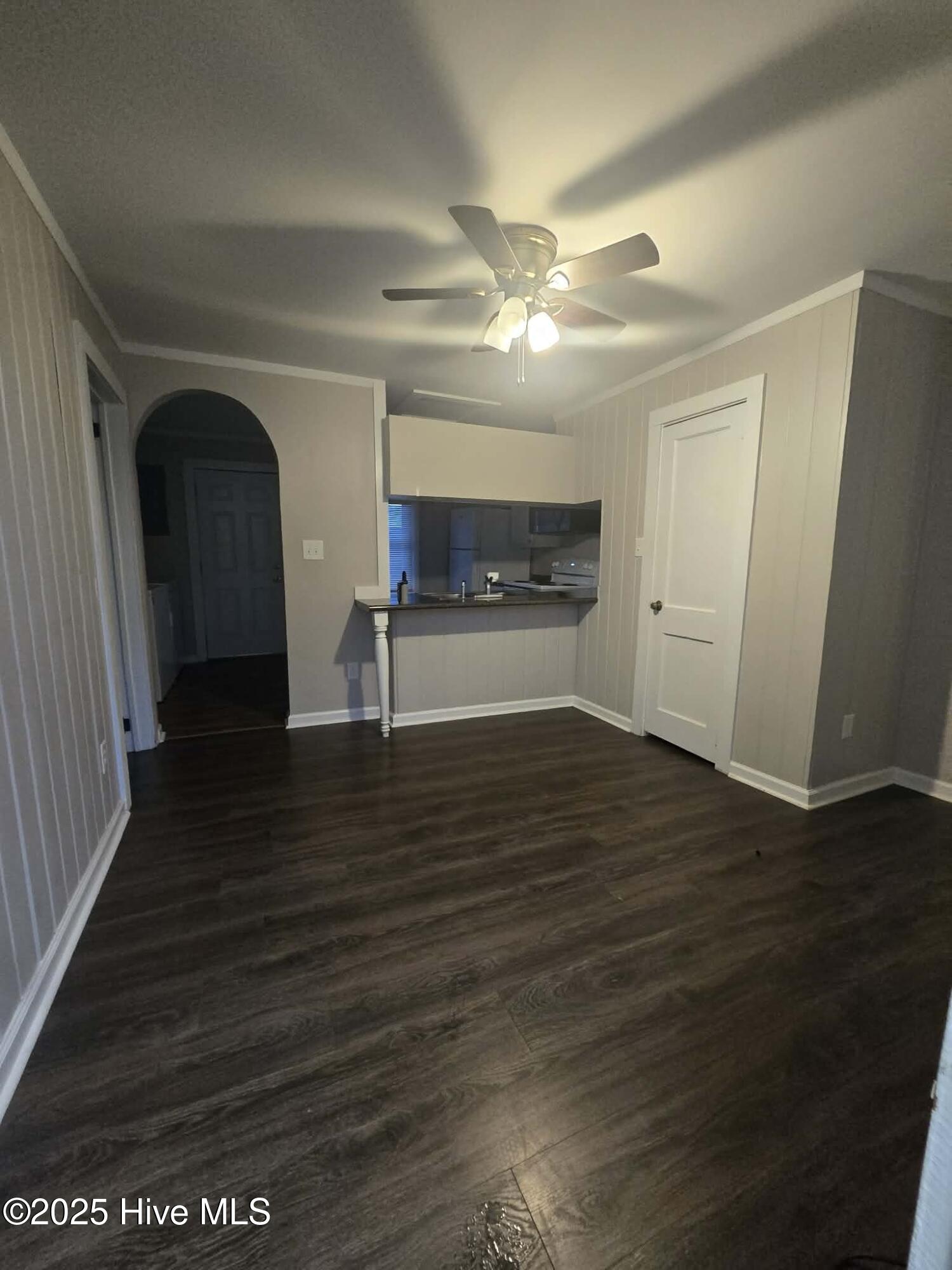 222 Richlands Avenue, Unit 2 Jacksonville, NC 28540 - Photo 3 of 9 95a0e44b-314f-4dc9-9ac8-d60bc7f7e630