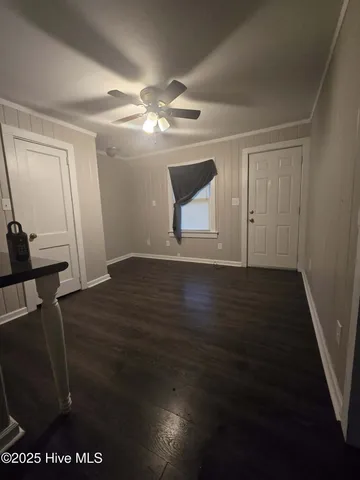 $795 | 222 Richlands Avenue, Unit 2, Jacksonville, NC 28540