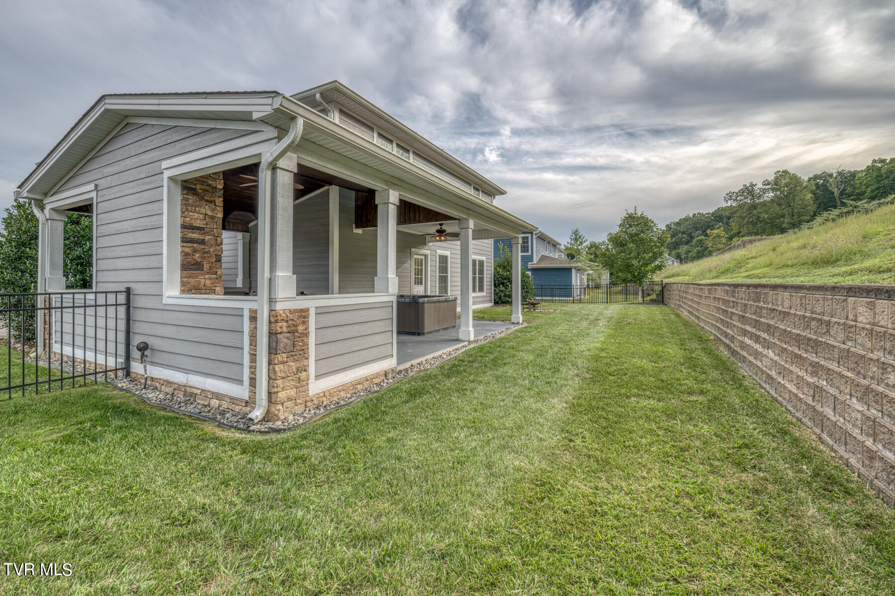 2404 Edinburgh Channel Road Kingsport, TN 37664 - Photo 40 of 61 2404 Edinburgh Channel Road-42