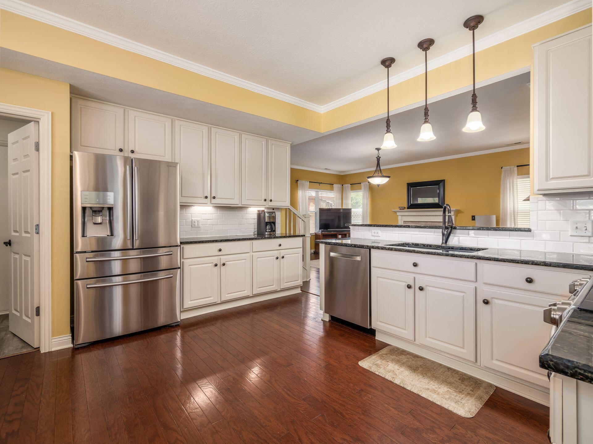 5940 Meehan Road Dublin, OH 43016 - Photo 9 of 36 Kitchen