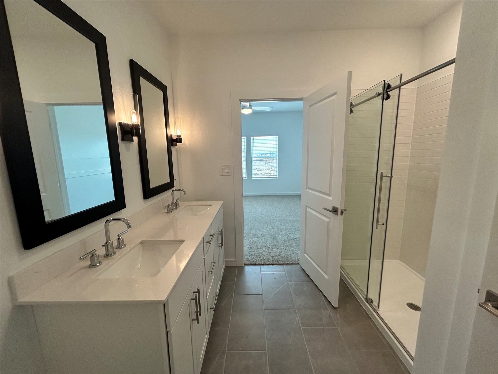 7811 Jade Crest Drive Angleton, TX 77515 - Photo 8 of 18