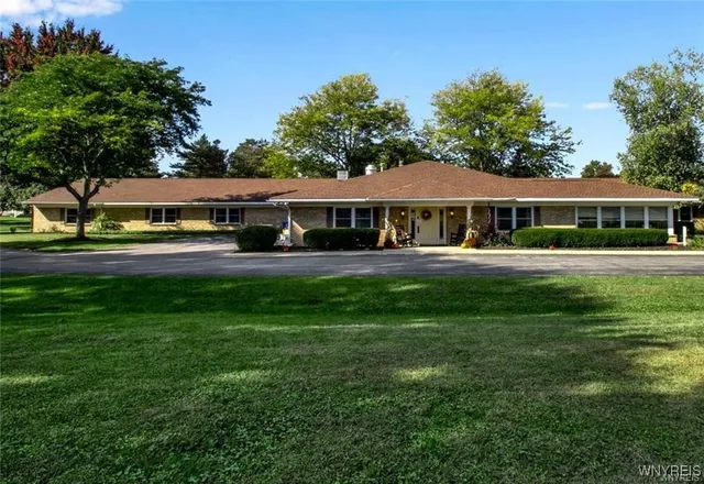 $3,600 | 459 East Oak Orchard Street, Shelby, NY 14103