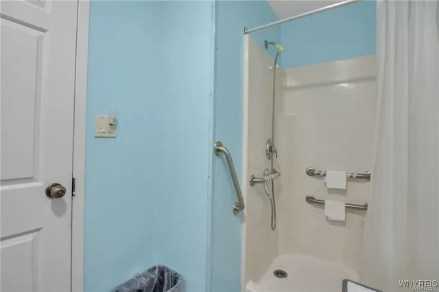 $3,600 | 459 East Oak Orchard Street, Shelby, NY 14103