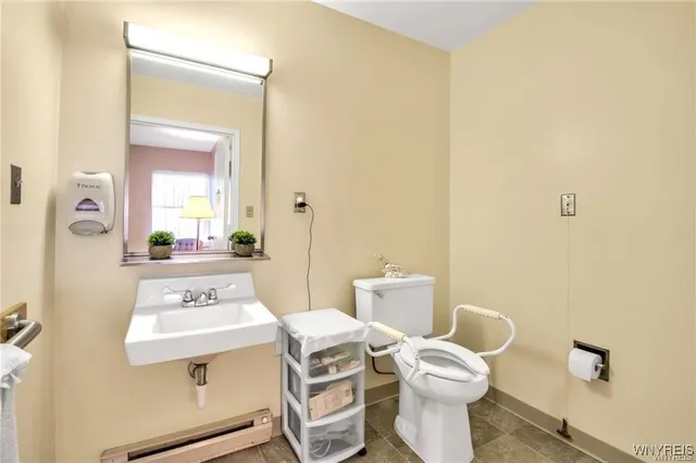 $3,600 | 459 East Oak Orchard Street, Shelby, NY 14103