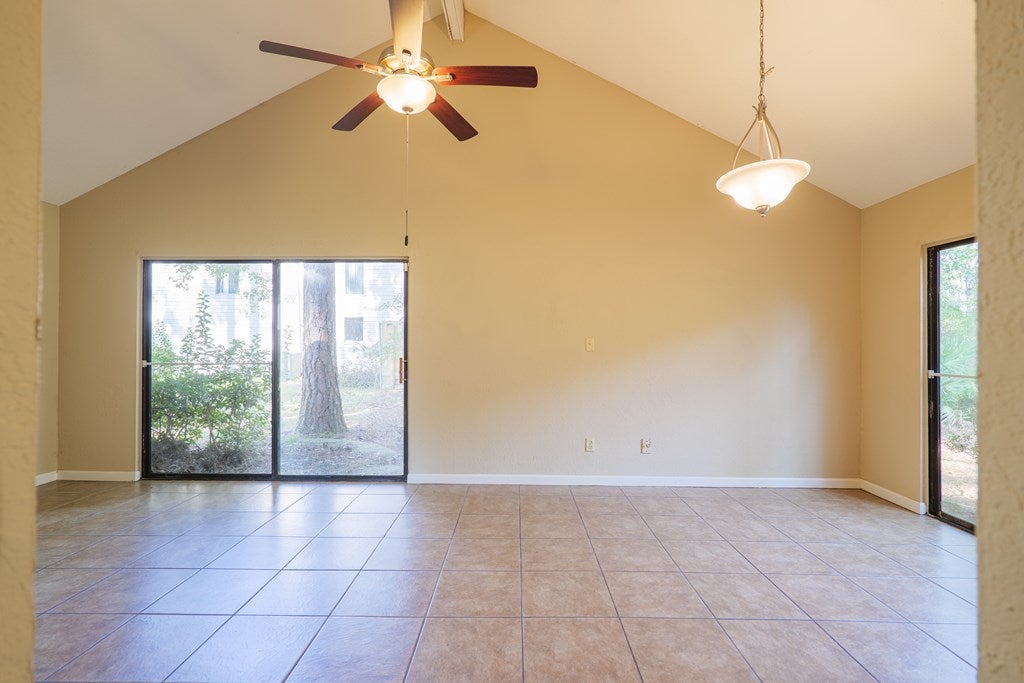 2012 Fawnridge Road Valdosta, GA 31602 - Photo 6 of 31 Gallery Image 6