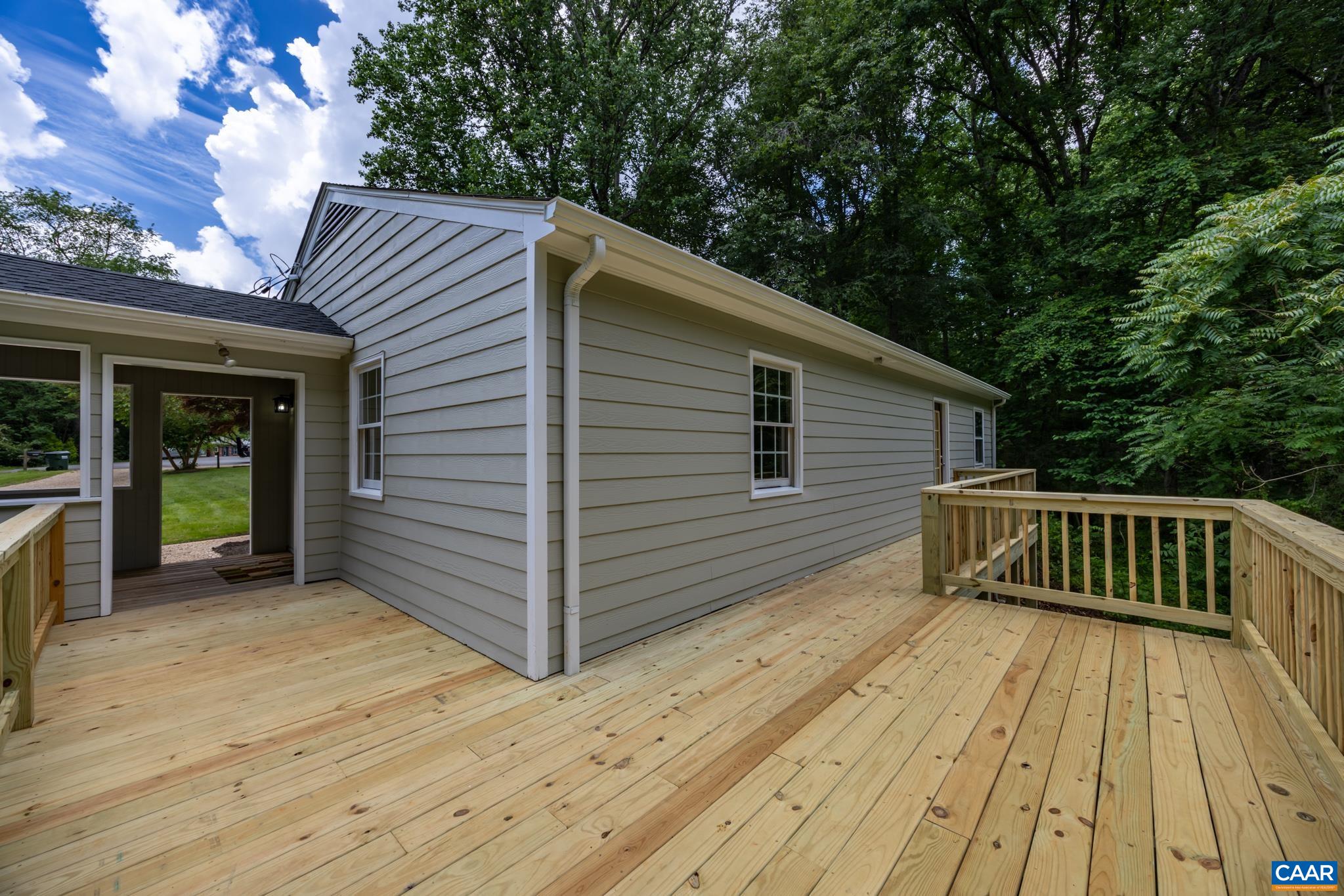 603 Locust Lane Ruckersville, VA 22968 - Photo 4 of 14 Gallery Image 4