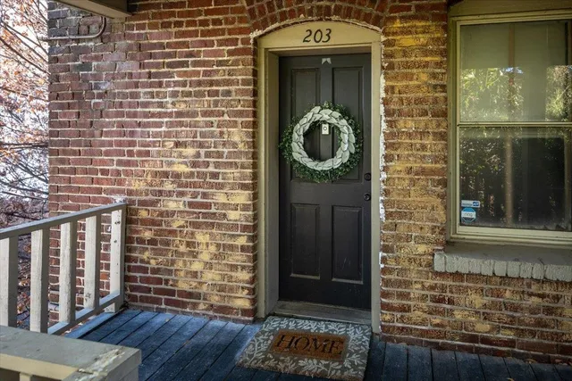 $175,000 | 384 Mulberry Street, Unit 203, Memphis, TN 38103