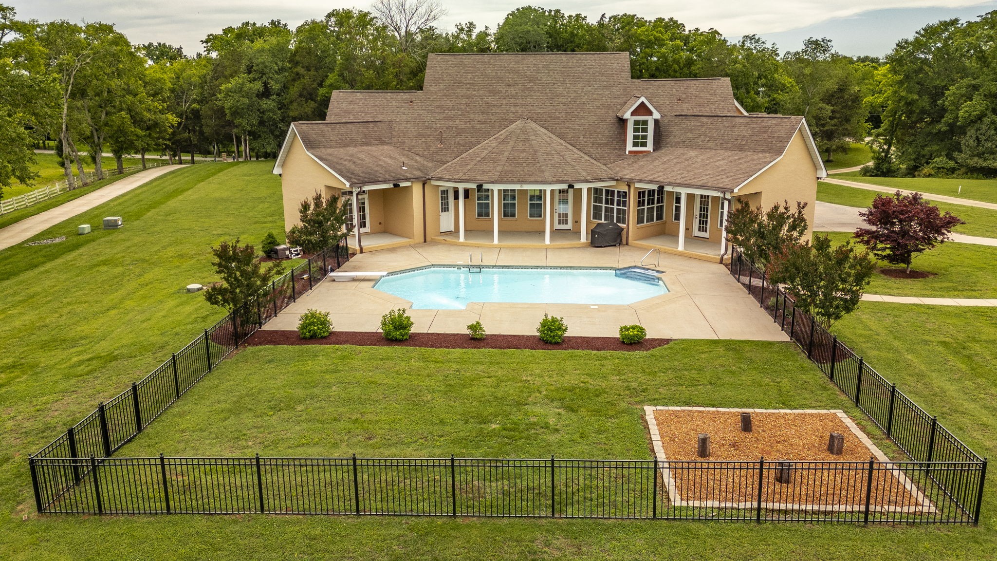 835 Douglas Bend Road Gallatin, TN 37066 - Photo 11 of 84 Gallery Image 11