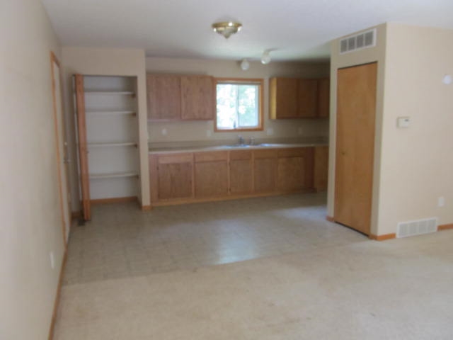 7655 Praha Street Interlochen, MI 49643 - Photo 6 of 18 1805560-5.JPG